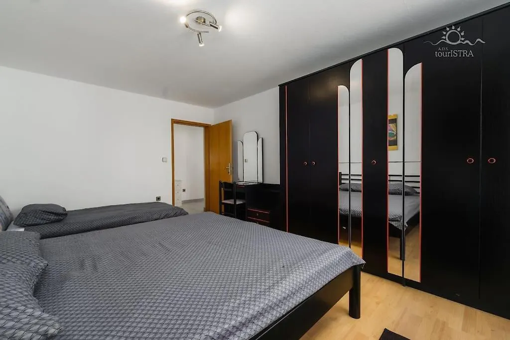 Apartment Lili 4 ウマグ クロアチア