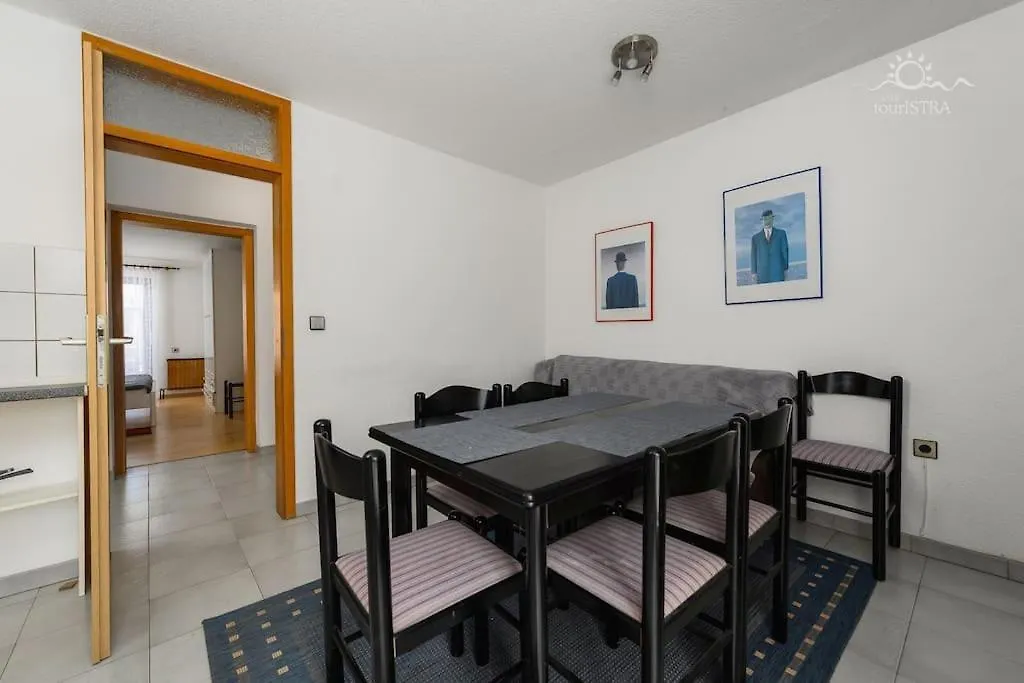 Apartment Lili 4